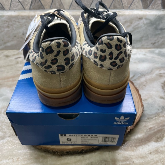Adidas Gazelle Bold Sz 6, 37 1/3 NWT - Picture 3 of 6